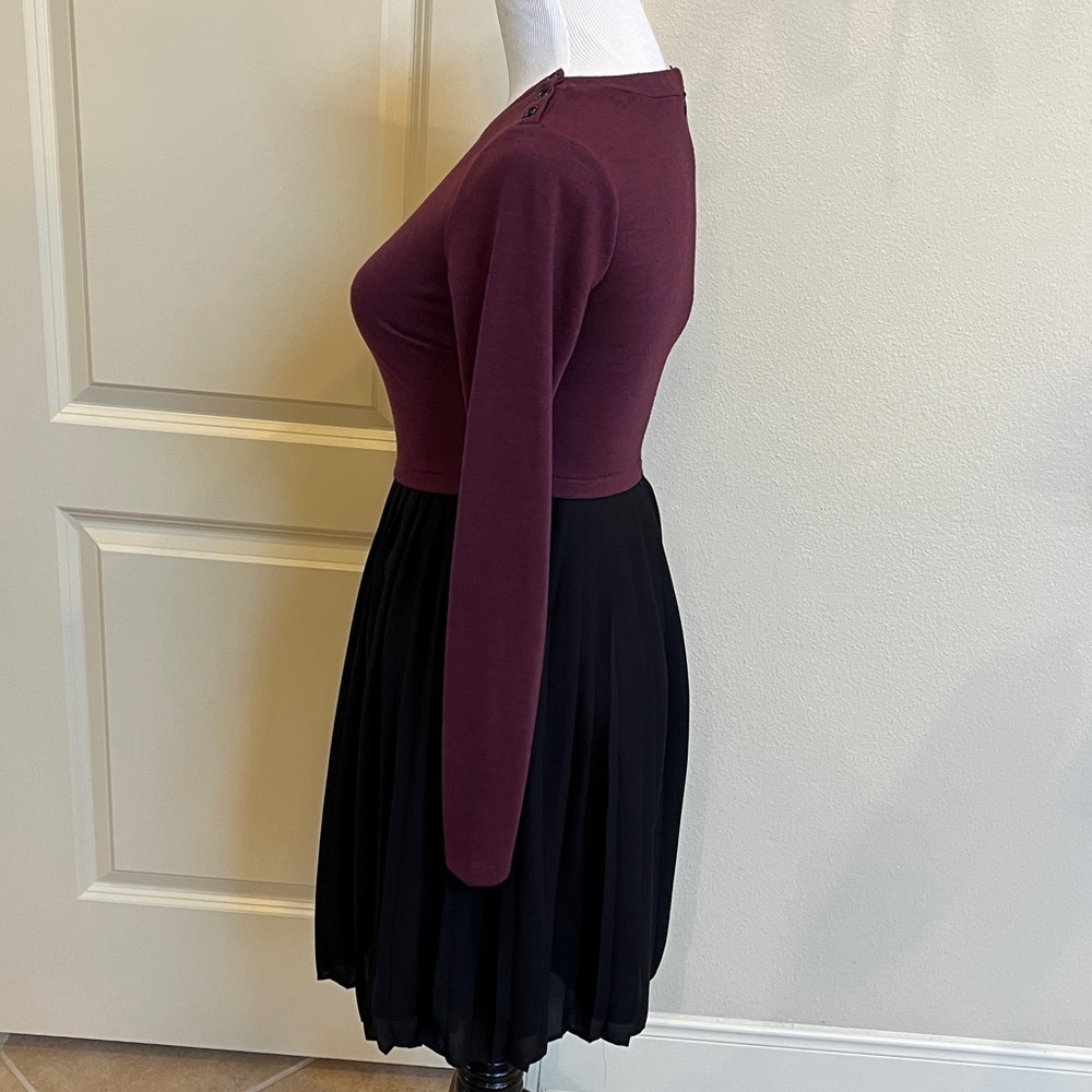 NWOT LOFT Burgundy and Black Long Sleeve Dress - Picture 2 of 9